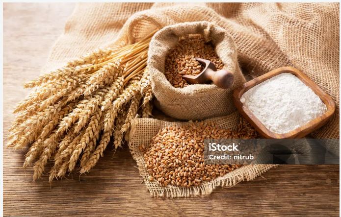 सपने में आटा देखना कैसा है